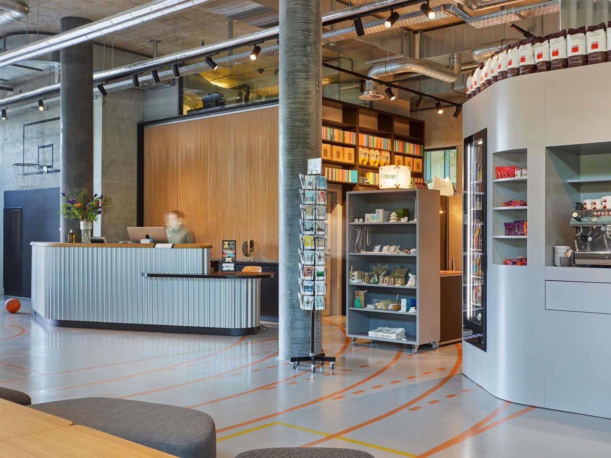 25Hours Hotel Zuerich West Exteriör bild
